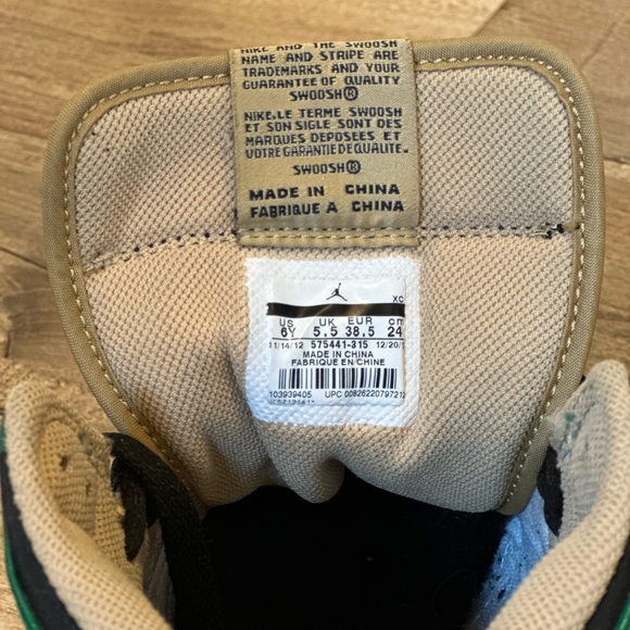 Nike Air Jordan - US size 6 / Eu size 38.5 - green/white/gold - good condition - Picture 2 of 8